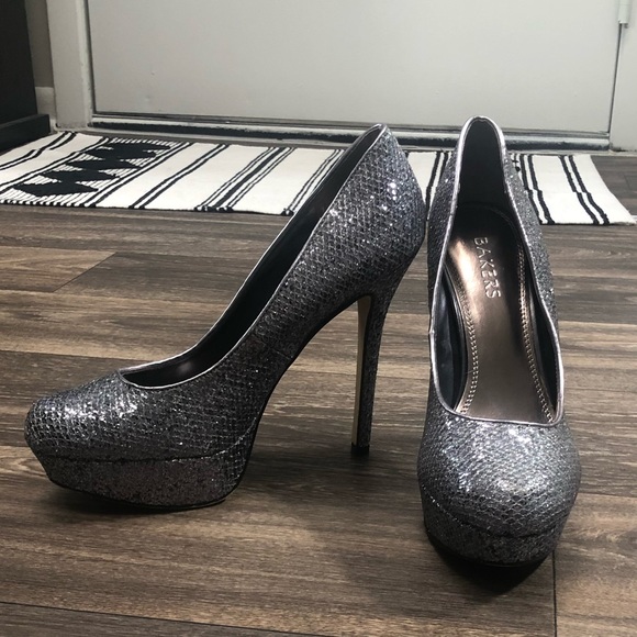 Bakers Shoes - Bakers gray gunmetal silver heels